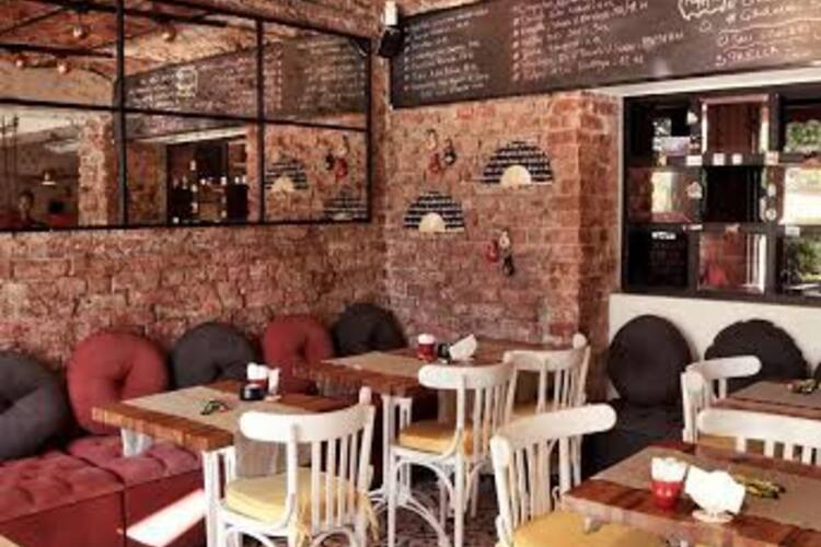 Que Tal Tapas Sangria Gastro Pub Sishane Istanbul